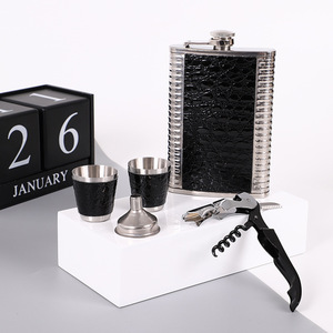 Nuova Fiaschetta in Acciaio Inox Rivestita in Pelle da 9 oz, Bottiglia Portatile per Vino, Set Regalo per Uomo, per Liquori - Product Image 2