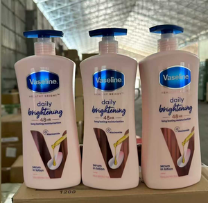 <span class=keywords><strong>Lotion</strong></span> <span class=keywords><strong>pour</strong></span> <span class=keywords><strong>le</strong></span> <span class=keywords><strong>corps</strong></span> Cocoa Radiant, lot de 3, 20,3 oz, <span class=keywords><strong>lotion</strong></span> ultra hydratante <span class=keywords><strong>pour</strong></span> une peau douce, lisse et éclatante - Product Image 4
