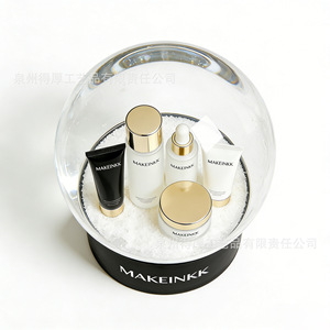 Set de Regalo para el Cuidado de la Piel MAKEINKK, Diseño de Bola de Nieve de Cristal, Regalo de Belleza Personalizado VIP, Decoraciones Navideñas - Product Image 3