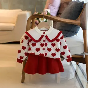 Pull coréen pour enfants, nouvelle collection automne et hiver 2022, bébé fille, amour imprimé, cardigan, mini-jupe, ensemble tricoté 2 pièces