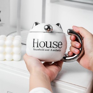 Taza de cerámica con tapa y asa para gatos domésticos, blanca y plateada, taza creativa para regalo - Product Image 1