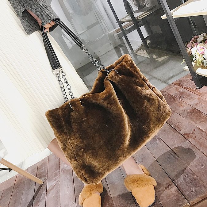 สีน้ำตาล