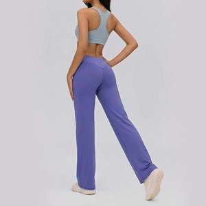 Ensemble de yoga transfrontalier pour femme en tissu soyeux effet seconde peau, collection Printemps/Été 2026, coupe ample, décontracté et élégant, prêt à porter comme vêtement d'extérieur - Product Image 2