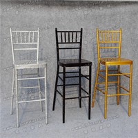 YC-A101-15 Chaises de bar à dossier haut Chiavari Design moderne doré pour hôtels Utilisation en extérieur Disponible à des prix réduits pour l'empilage
