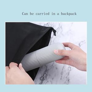 Support rond pour garder vos pinceaux propres, prêt pour les voyages, design élégant, compact et imperméable pour l'hygiène quotidienne - Product Image 3