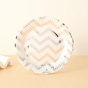 Estampage à chaud Dot jetable épaissi gâteau vaisselle <span class=keywords><strong>assiette</strong></span> en papier fête d'anniversaire <span class=keywords><strong>assiette</strong></span> en papier ronde plateau à fruits - Product Image 6