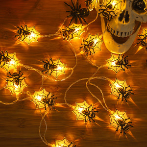 ไฟประดับตกแต่งรูปแมงมุมพลาสติก LED สำหรับฮาโลวีน แสงสีขาวอบอุ่น สำหรับตกแต่งภายนอกอาคาร - Product Image 1