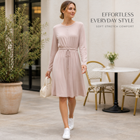 Robe décontractée minimaliste pour femme, douce, respirante, extensible, à manches longues, avec cordon de serrage au col et détail de ceinture à nouer à la taille, collection automne 2026
