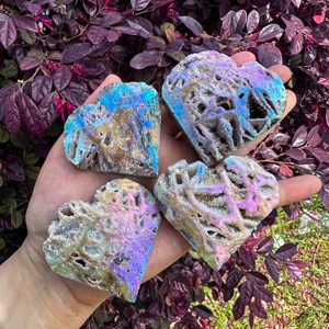 Cristal de Esfalerita Aura en Forma de Corazón, Piedra Natural Pulida para Decoración del Hogar y Regalos Navideños, Venta al por Mayor - Product Image 1