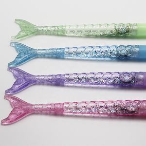 Nouveauté de vente chaude stylo à bille en plastique Kawaii en forme de sirène créative avec injection de paillettes argentées pour le bureau de l'école promotionnel - Product Image 5