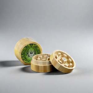 Moulin à tabac en bambou à deux étages de 48 mm avec logo personnalisé, vente en gros, moulin à herbes en bois pour fumer - Product Image 3