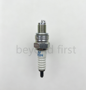 <span class=keywords><strong>Bougie</strong></span> d'allumage <span class=keywords><strong>de</strong></span> moto <span class=keywords><strong>de</strong></span> qualité originale CR6HSA 2983 pour moto à petite cylindrée, scooter, <span class=keywords><strong>quad</strong></span> - Product Image 4