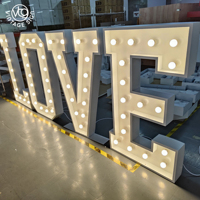 Led curvo Carta de amor Luz grande Señal de pared de neón inalámbrica Letras de marquesina 3D