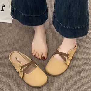 2026 Autumn Color Half Slippers Women One Step on Closed Toe <b>Soft</b> Sole Outdoor Street Fashion <b>Shoes</b> - Product Image 6