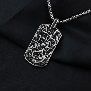 Yunnique Collar con colgante de brújula vikinga nórdica de acero inoxidable para hombre, diseño geométrico, joyería de regalo - Product Image 3