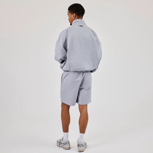Ensemble de survêtement léger 2 pièces coupe oversize en nylon et rayonne avec col cheminée et bordure contrastante personnalisée, comprenant une veste coupe-vent et un short de jogging - Product Image 3