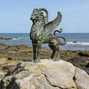 Sculpture de chimère <span class=keywords><strong>étrusque</strong></span> en bronze sur mesure grandeur nature, <span class=keywords><strong>statue</strong></span> de monstre en métal pour extérieur, pour projet - Product Image 4