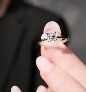 Bague en diamant solitaire taille Asscher de 1,00 à 3,00 carats, certifiée IGI, cultivée en laboratoire, en platine 950, personnalisable, luxe, unisexe, taille 7 - Product Image 3