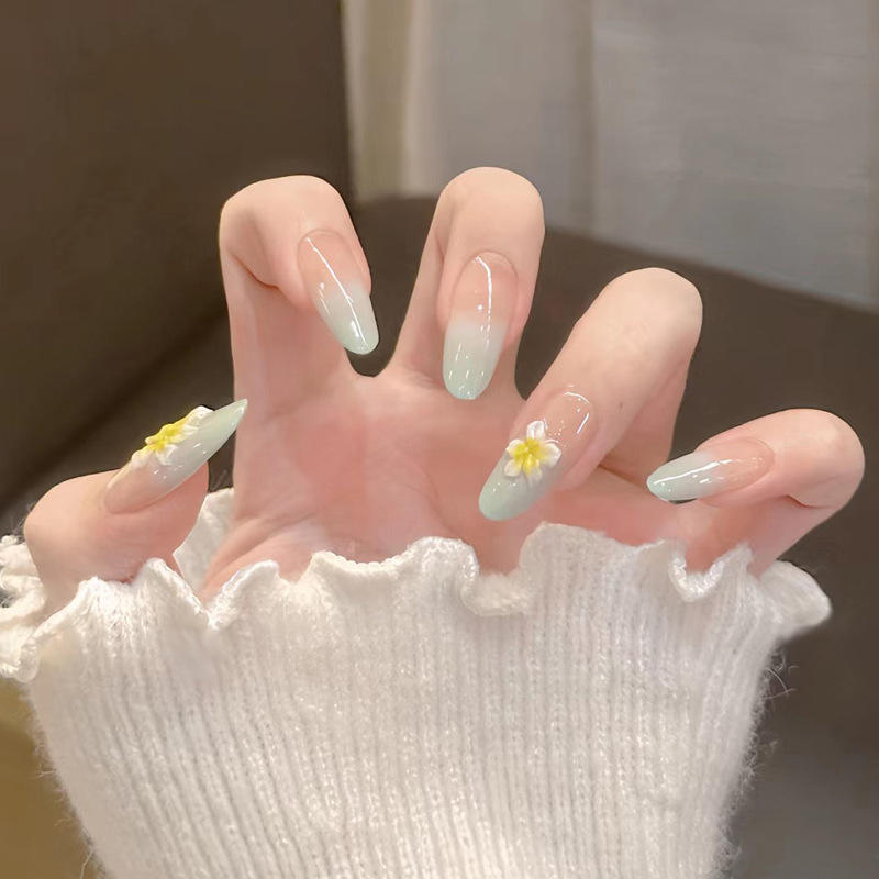 BY2068 fleur claire jaune et blanche