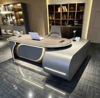 Escritorio Ejecutivo en Forma de L, Escritorio Moderno de Lujo para Jefe con Gabinete Lateral, Luz LED, Acabado en Nogal