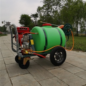 เครื่องพ่นยาฆ่าเชื้อแบบรถเข็นขนาดใหญ่ ความจุ 120 ลิตร ใช้พลังงานน้ำมันเบนซิน พร้อมด้ามจับ สำหรับฆ่าเชื้อโรคและทำความสะอาดในงานเกษตร - Product Image 4