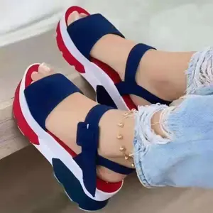 Sepatu Wanita Ukuran Besar Musim Semi Gaya Romawi Warna Kontras Sol Tebal Gesper Sandal Tinggi