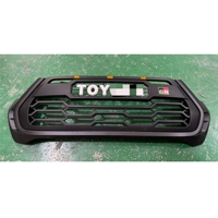 Accessoires de rechange : Calandre avant et grille de pare-chocs avec éclairage LED pour Toyota Hilux REVO 4X4 Véhicules tout-terrain Kits de carrosserie