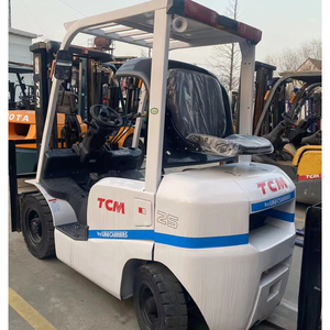 Chariot élévateur TCM 2.5 tonnes FD30 FD25 FD50 1000mm Longueur de fourche 200mm Largeur de fourche Offroad Japon Fabriqué d'occasion 2.5 tonnes de stock - Product Image 1