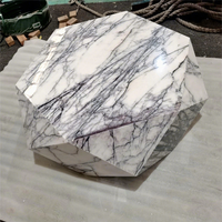 Meubles italiens modernes de luxe léger, table basse en marbre Calacatta naturel de forme irrégulière créative pour salon, villa