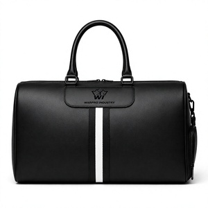 Bolsa de Viaje Clásica de Cuero Negro para Hombre, Bolsa de Deporte con Diseño de Rayas Blancas - Product Image 3