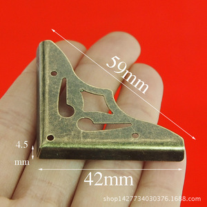 ฝาครอบมุม B2685 ขนาด 42 มม. x 4.5 มม. เหล็กกล้าคาร์บอน สไตล์โบราณ สำหรับป้องกันกล่องไม้ ติดผนังแบบไม่ถอดได้ - Product Image 1