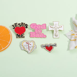 Оптовые эмалевые значки «Иисус любит меня», металлические броши на заказ с христианской символикой «Бог хорош», значки для рюкзаков и лацканов, ювелирные изделия, подарок для друзей - Product Image 2