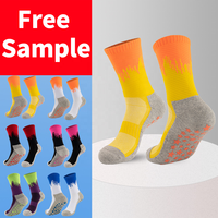 Échantillon gratuit de chaussettes sportives en mélange de coton et de nylon anti-salissure et anti-transpiration avec logo personnalisé pour hommes et femmes