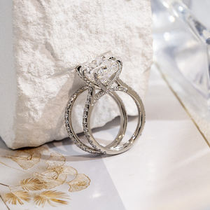 Bague en diamant de laboratoire Messi Jewelry MSR-1698 en platine, sertie griffe, forme coussin, bijoux de mode - Product Image 4