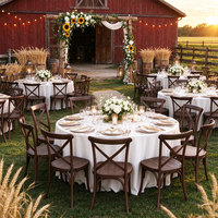 Chaise de banquet à dossier croisé en bois grainé brun foncé, démontable et empilable, pour hôtels et réceptions de mariage