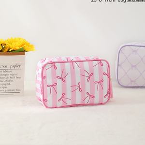 Grande trousse de toilette en toile rayée durable, nouveau design, trousses de maquillage, logo brodé, pochette à fermeture éclair, trousse de beauté pour femmes - Product Image 5