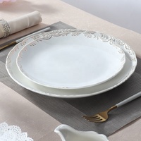 Assiette d'usine en céramique dorée Blancs en porcelaine blanche Assiette de table de Noël Fournisseur de céramique Vaisselle claytan