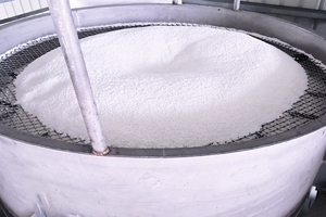 <span class=keywords><strong>Fil</strong></span> <span class=keywords><strong>de</strong></span> polyester thermofusible à prix d'usine 150D FDY, filament <span class=keywords><strong>de</strong></span> colle à faible point <span class=keywords><strong>de</strong></span> fusion pour le tricotage <span class=keywords><strong>de</strong></span> matériaux <span class=keywords><strong>de</strong></span> chaussures - Product Image 4