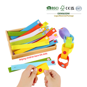 ของเล่น JET OEM แบบมอนเตสซอรี่ ชุดอุปกรณ์การเรียนรู้ DIY ของเล่นเสริมพัฒนาการสำหรับเด็กก่อนวัยเรียน สร้อยข้อมือกระดุมผ้าสักหลาดสำหรับเด็ก - Product Image 1