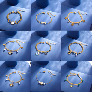 Pulsera de <span class=keywords><strong>Eslabones</strong></span> Cuadrados Entrelazados de Acero Inoxidable Antideslustre al por Mayor para Mujer, Joyería de Lujo Estilo INS en Stock - Product Image 4