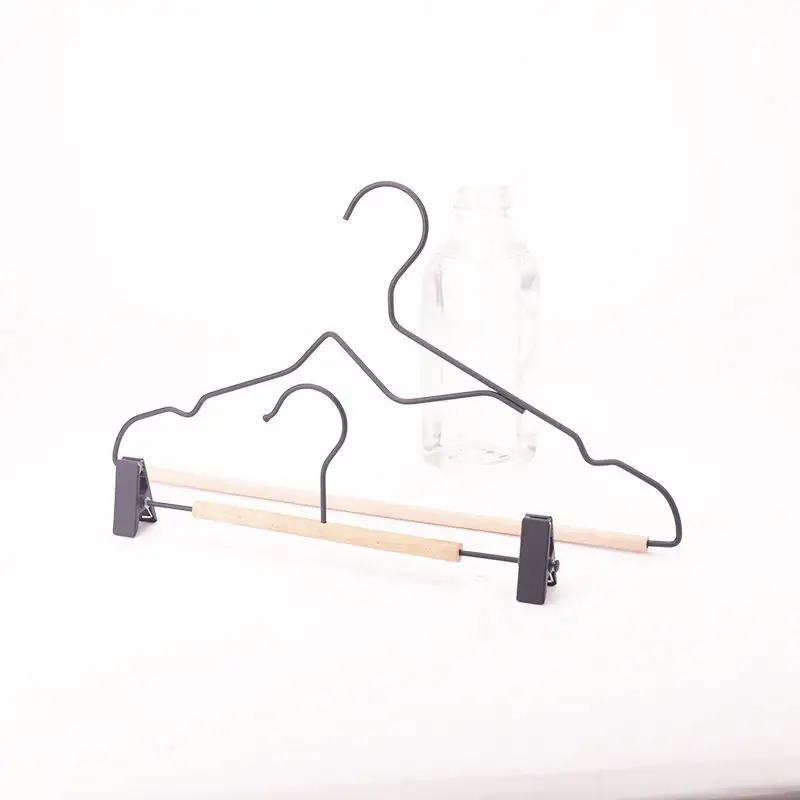 New design wooden pant bar and iron hangers for clothing cloths store shop