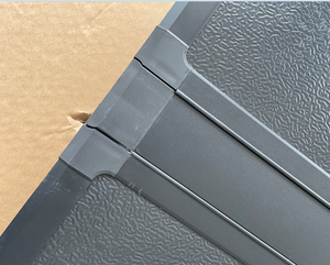 Cubierta <span class=keywords><strong>de</strong></span> Caja <span class=keywords><strong>de</strong></span> Camioneta Plegable <span class=keywords><strong>de</strong></span> Aluminio <span class=keywords><strong>de</strong></span> Tres Pliegues <span class=keywords><strong>para</strong></span> Entornos Difíciles <span class=keywords><strong>para</strong></span> Chevy Silverado y GMC Sierra 1500 (2019-2025) - Product Image 2