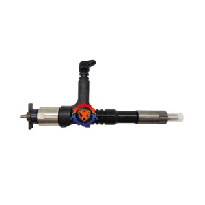 Injecteur de carburant 095000-0720 6252-11-3100 pour moteur SAA6D125E-5, excavatrice PC490LC - Product Image 1