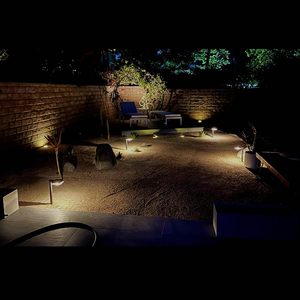 Super luminoso 2-in-1 modalità luce bianca calda luce diurna 4-Pack luce solare da giardino per percorsi all'aperto - Product Image 6