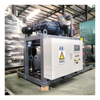 Ensemble de refroidisseur à compresseur à vis à condensation par évaporation pour la construction de grands entrepôts de la chaîne du froid