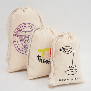 Sac à cordon en coton de couleur beige, sacs cadeaux personnalisés en coton - Product Image 4