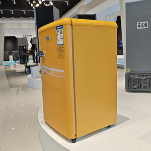 Réfrigérateur vertical <span class=keywords><strong>vintage</strong></span> à porte unique de 90 L, mini-réfrigérateur portable <span class=keywords><strong>pas</strong></span> <span class=keywords><strong>cher</strong></span> - Product Image 3