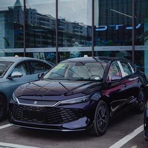 Veicolo a Nuova Energia Qin L DM-i 2025 con Autonomia di 2100 km, 80 km di Guida Elettrica, Senza Tasse di Acquisto, per Rivenditori Esportatori - Product Image 6