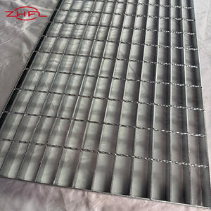 Rejilla Industrial de Acero al Carbono, Antideslizante, Dentada, Duradera, Anticorrosiva, Galvanizada, Resistente al Fuego/Agua, 1 Año - Product Image 1