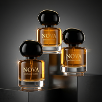 Flacon pulvérisateur de parfum 30 ml en verre transparent carré avec base épaisse, logo personnalisé, boîte, fabricant OEM ODM avec diffuseur à bâtonnets